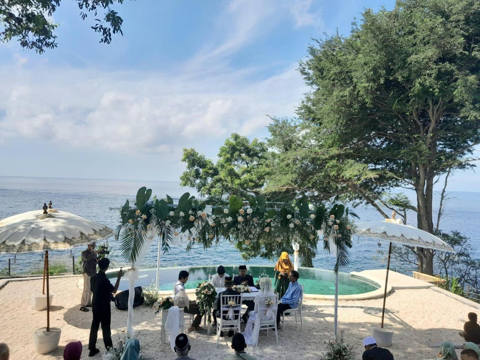 Bali Cliff Glamping Ξενοδοχείο Seraya Εξωτερικό φωτογραφία