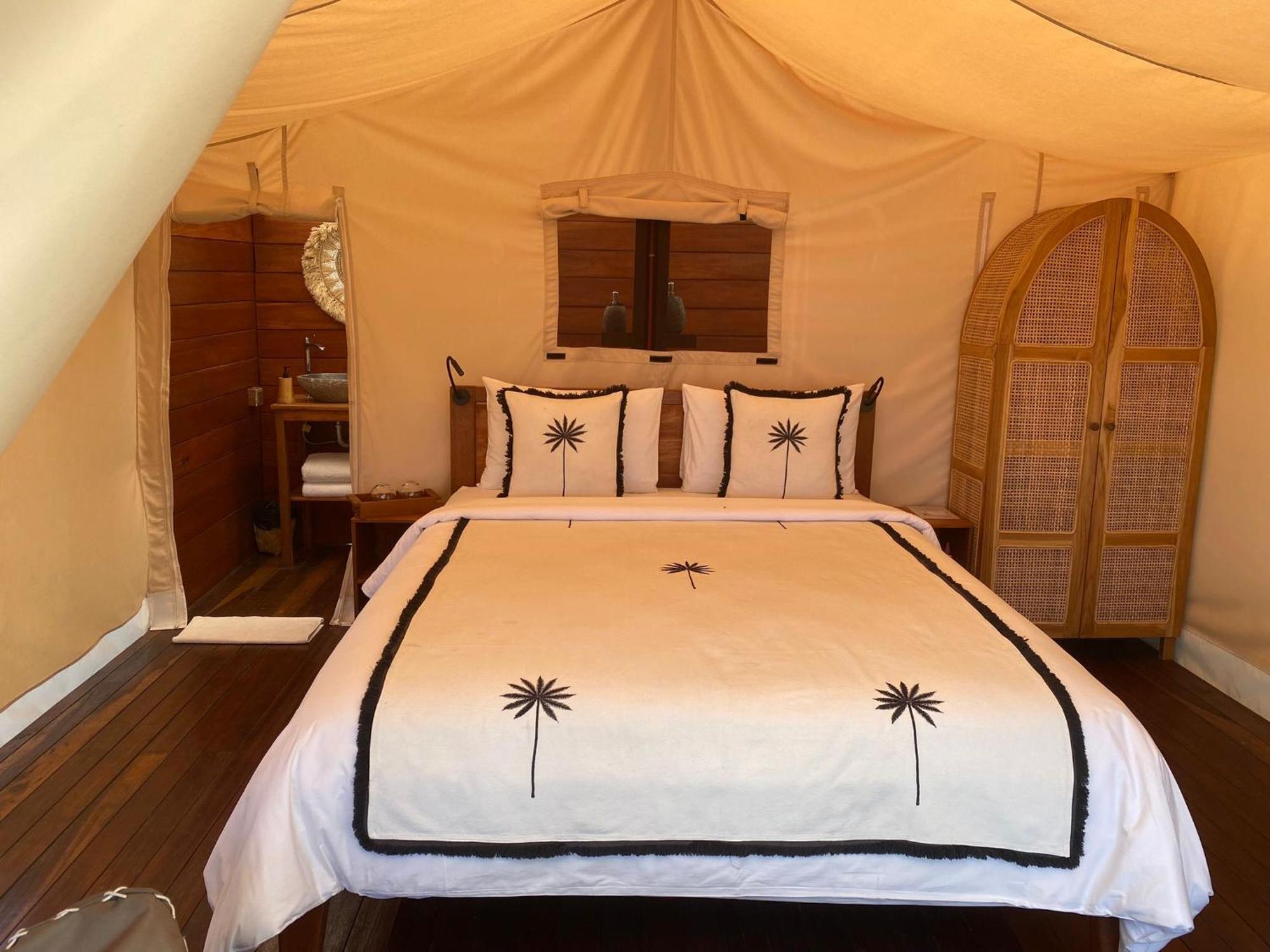 Bali Cliff Glamping Ξενοδοχείο Seraya Εξωτερικό φωτογραφία